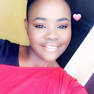 Meet your Posher, Eliza